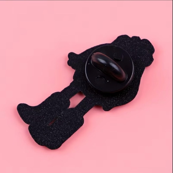 Frog Enamel Pin with Pink Cowboy Boots - Picture 4 of 4